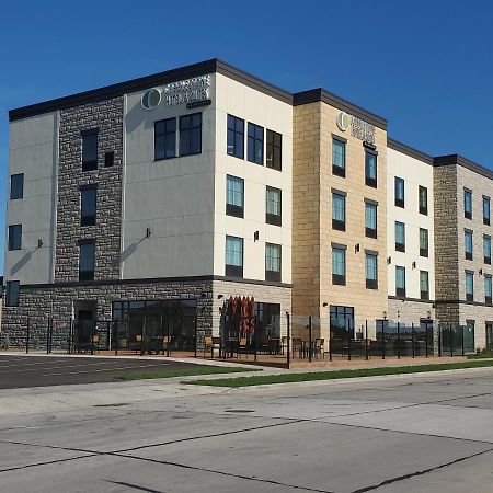 Cobblestone Hotel & Suites - トゥーリヴァース エクステリア 写真