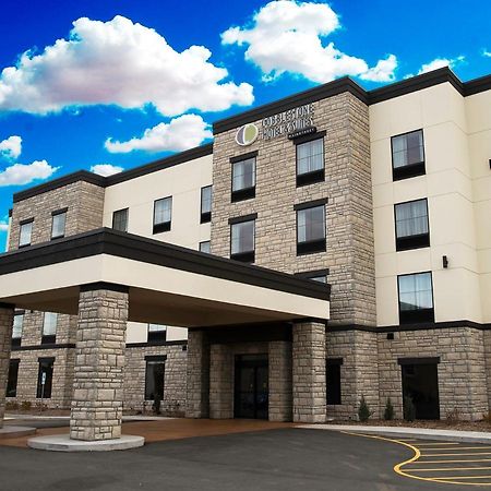 Cobblestone Hotel & Suites - トゥーリヴァース エクステリア 写真